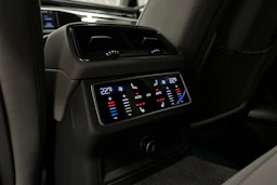 valkoinen Audi A6 2024 kuva 24.