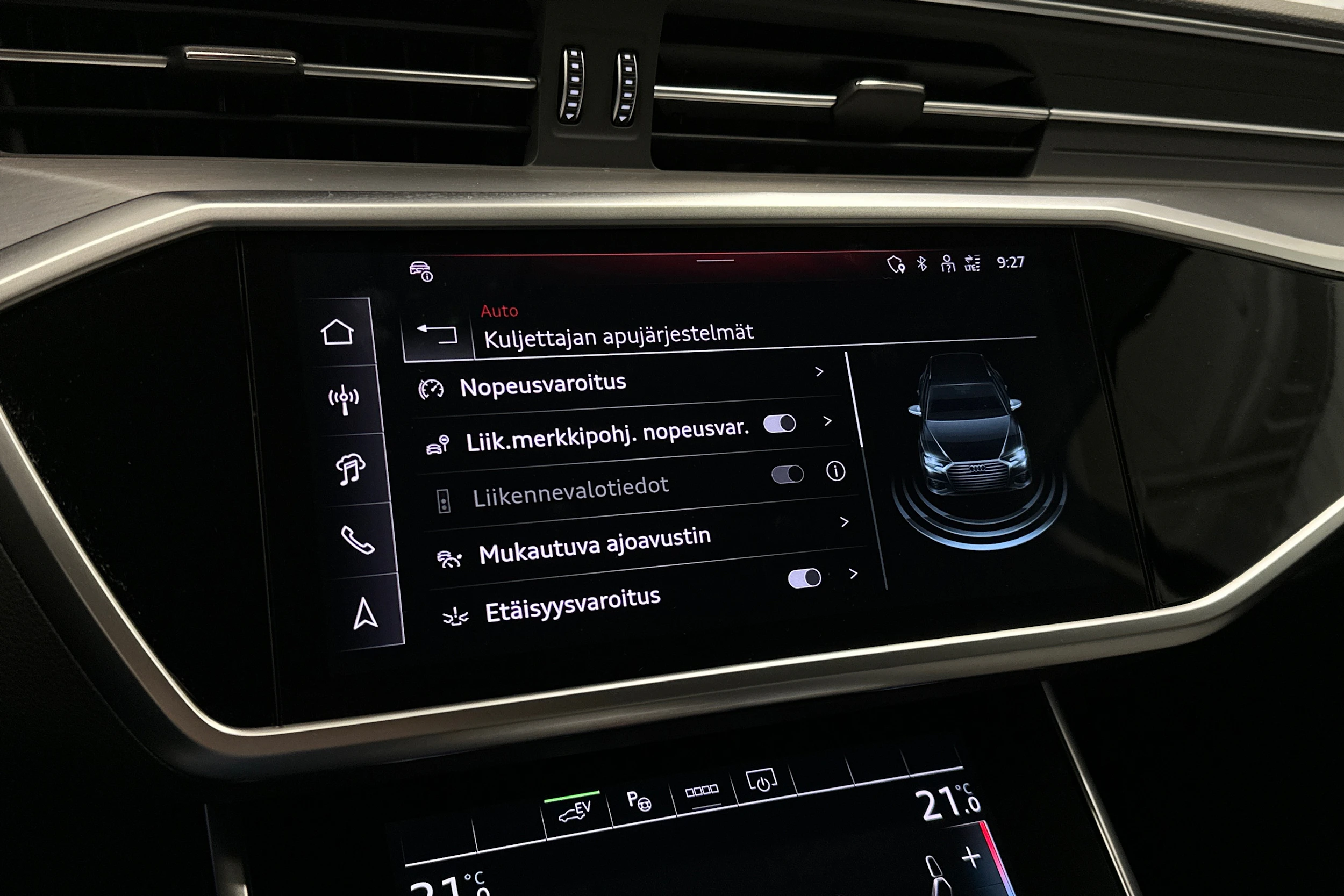 valkoinen Audi A6 2024 kuva 18.