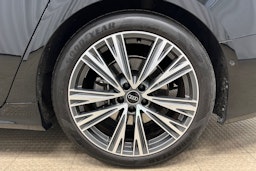 musta Audi A6 2024 kuva 12.