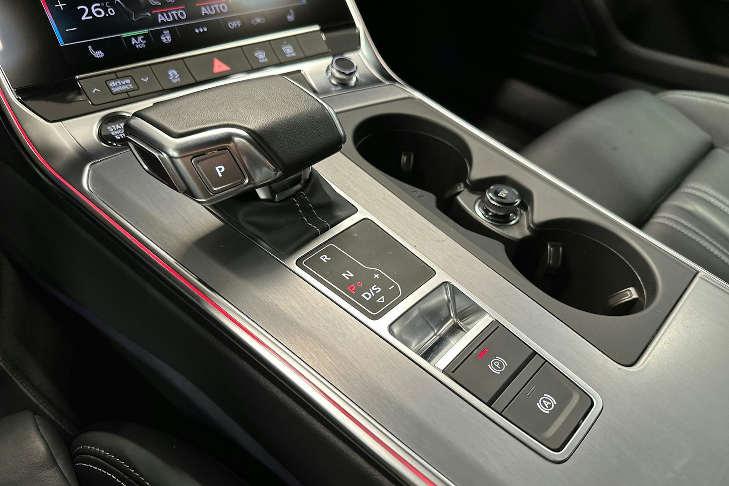 musta Audi A6 2024 kuva 29.