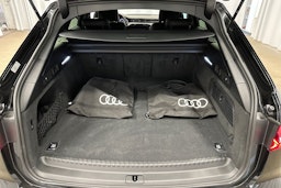 musta Audi A6 2024 kuva 35.