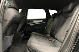 musta Audi A6 2024 kuva 11.