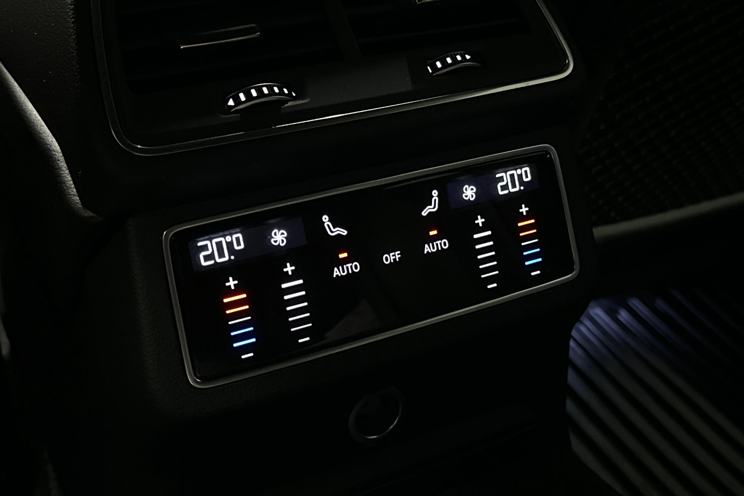 musta Audi A6 2024 kuva 18.