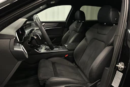 musta Audi A6 2024 kuva 19.