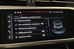 musta Audi A6 2024 kuva 28.