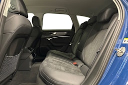 sininen Audi A6 2024 kuva 10.