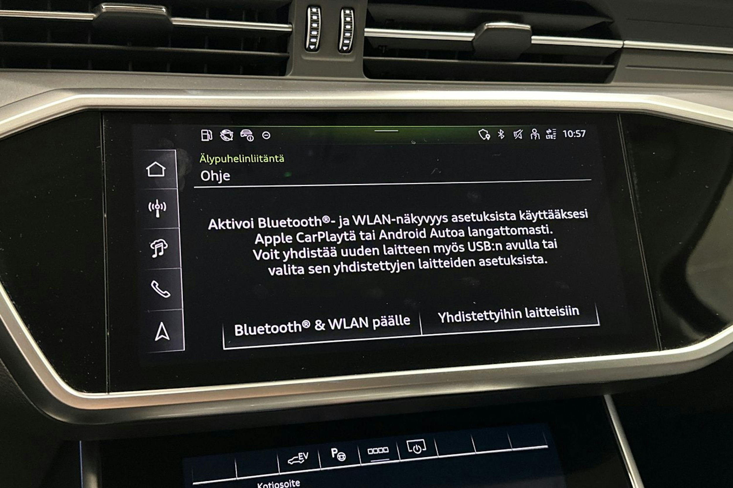 sininen Audi A6 2024 kuva 29.