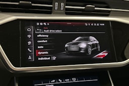 sininen Audi A6 2024 kuva 33.
