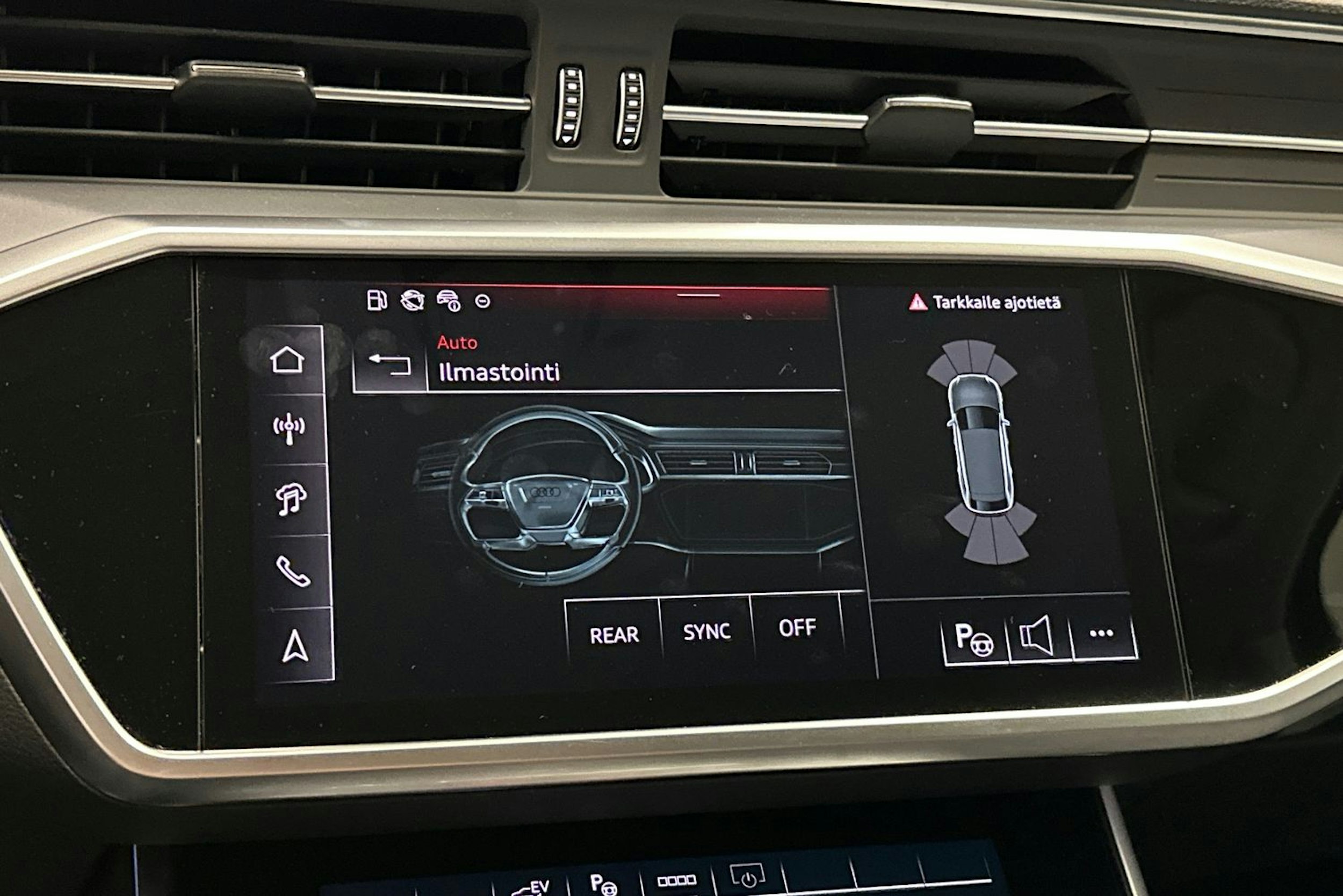 sininen Audi A6 2024 kuva 35.