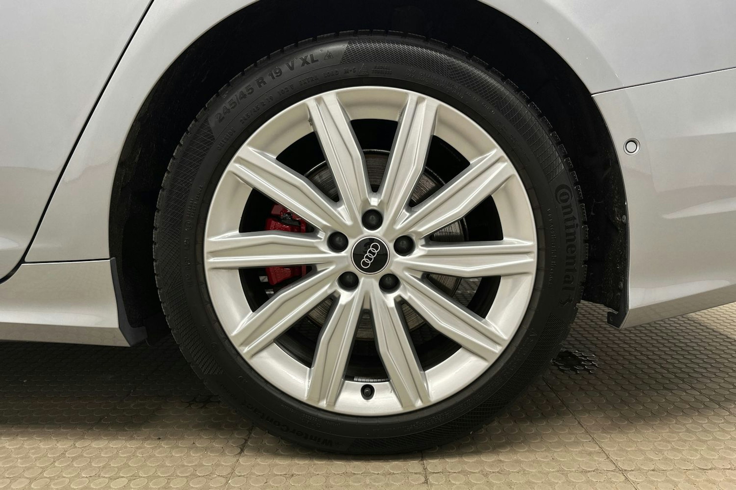 hopea Audi A6 2024 kuva 10.