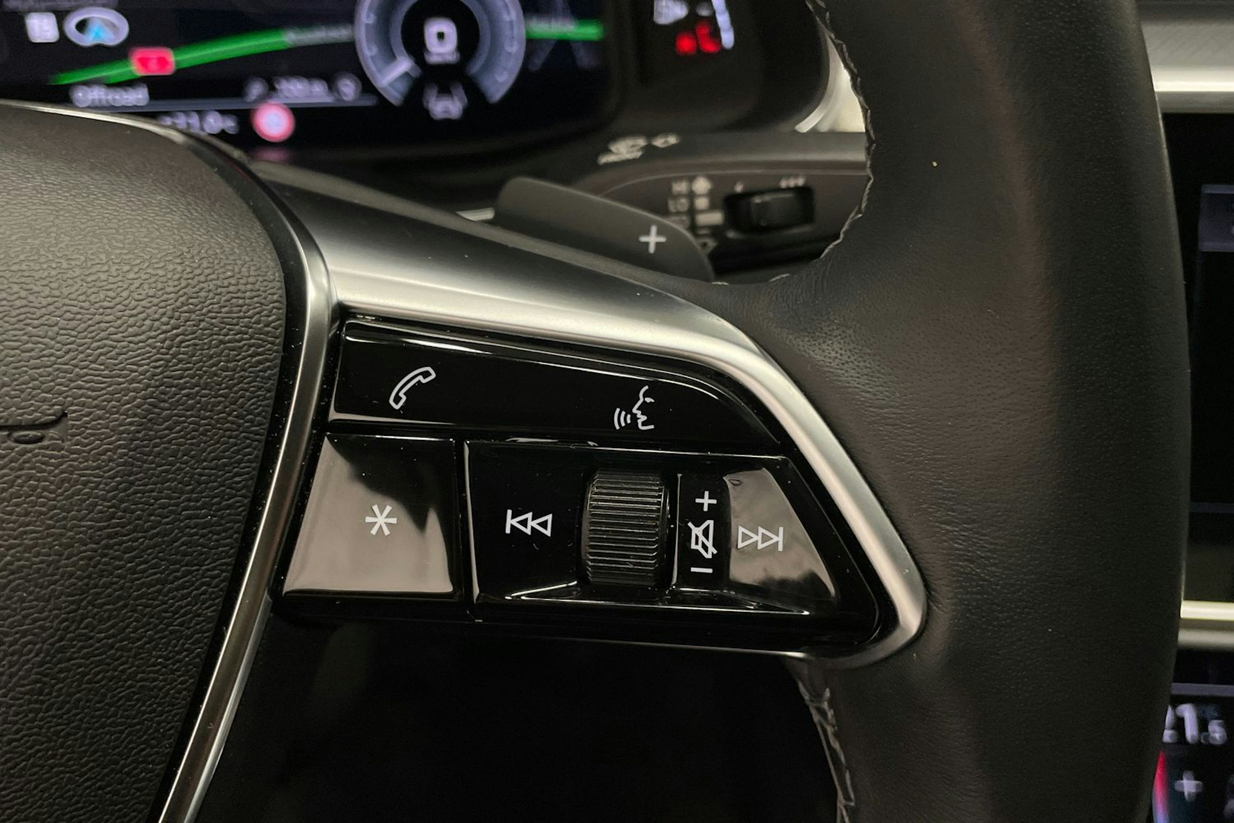 Harmaa Audi A6 2024 kuva 19.