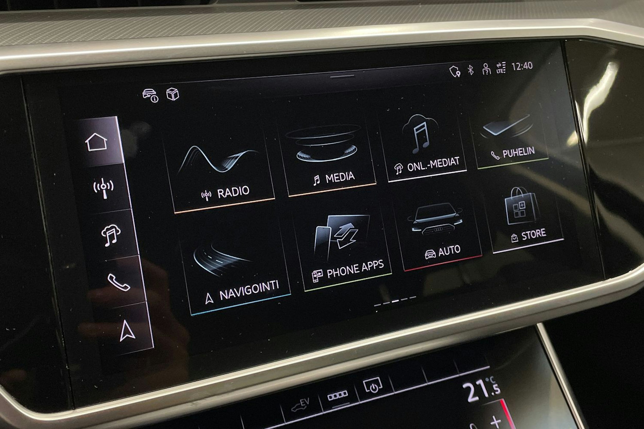 Harmaa Audi A6 2024 kuva 23.