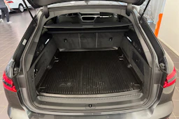 Harmaa Audi A6 2024 kuva 11.