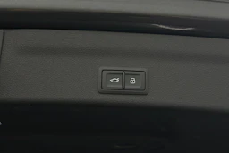 Harmaa Audi A6 2024 kuva 12.