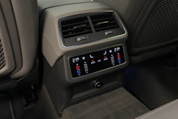 Harmaa Audi A6 2024 kuva 17.