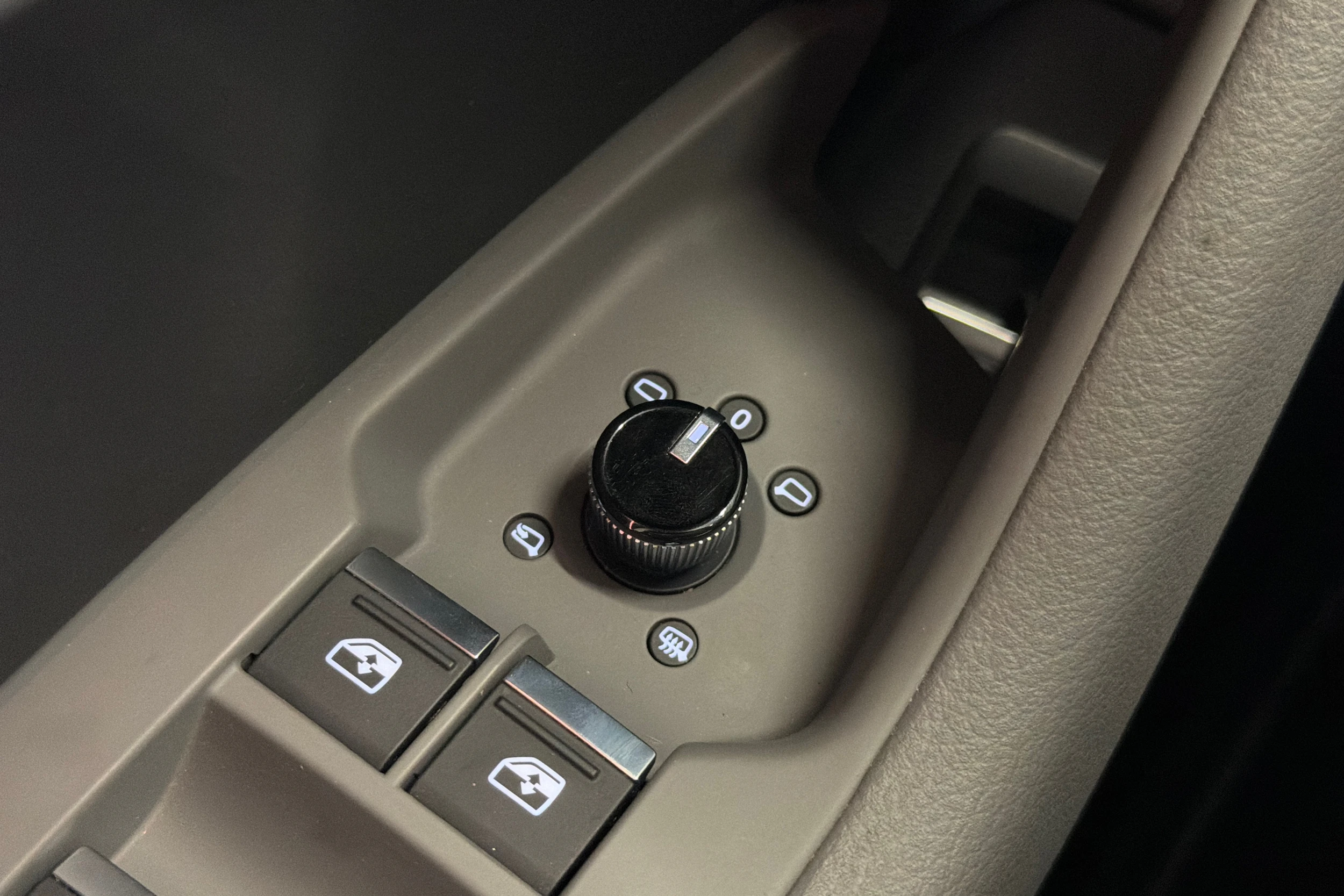Harmaa Audi A6 2024 kuva 24.