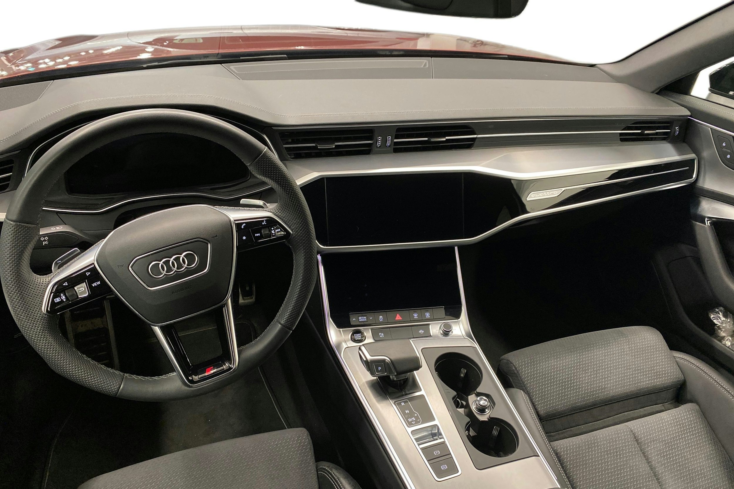 punainen Audi A6 2024 kuva 9.