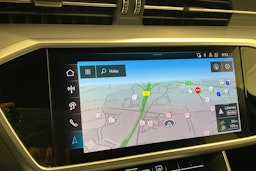 punainen Audi A6 2024 kuva 16.