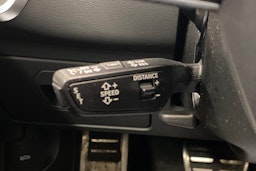 punainen Audi A6 2024 kuva 19.