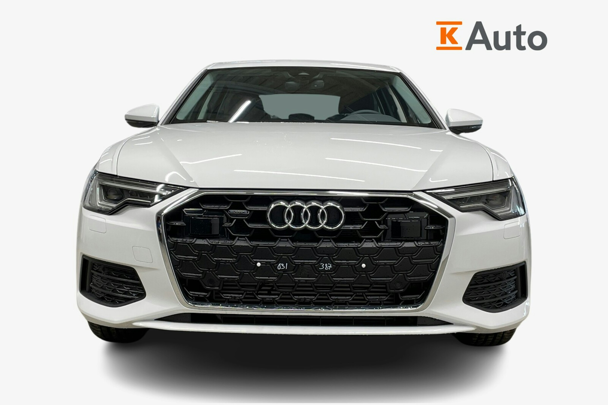 valkoinen Audi A6 2024 kuva 4.