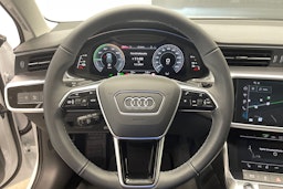 valkoinen Audi A6 2024 kuva 11.