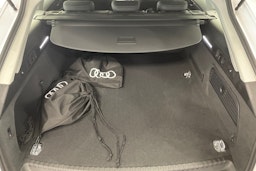 valkoinen Audi A6 2024 kuva 14.