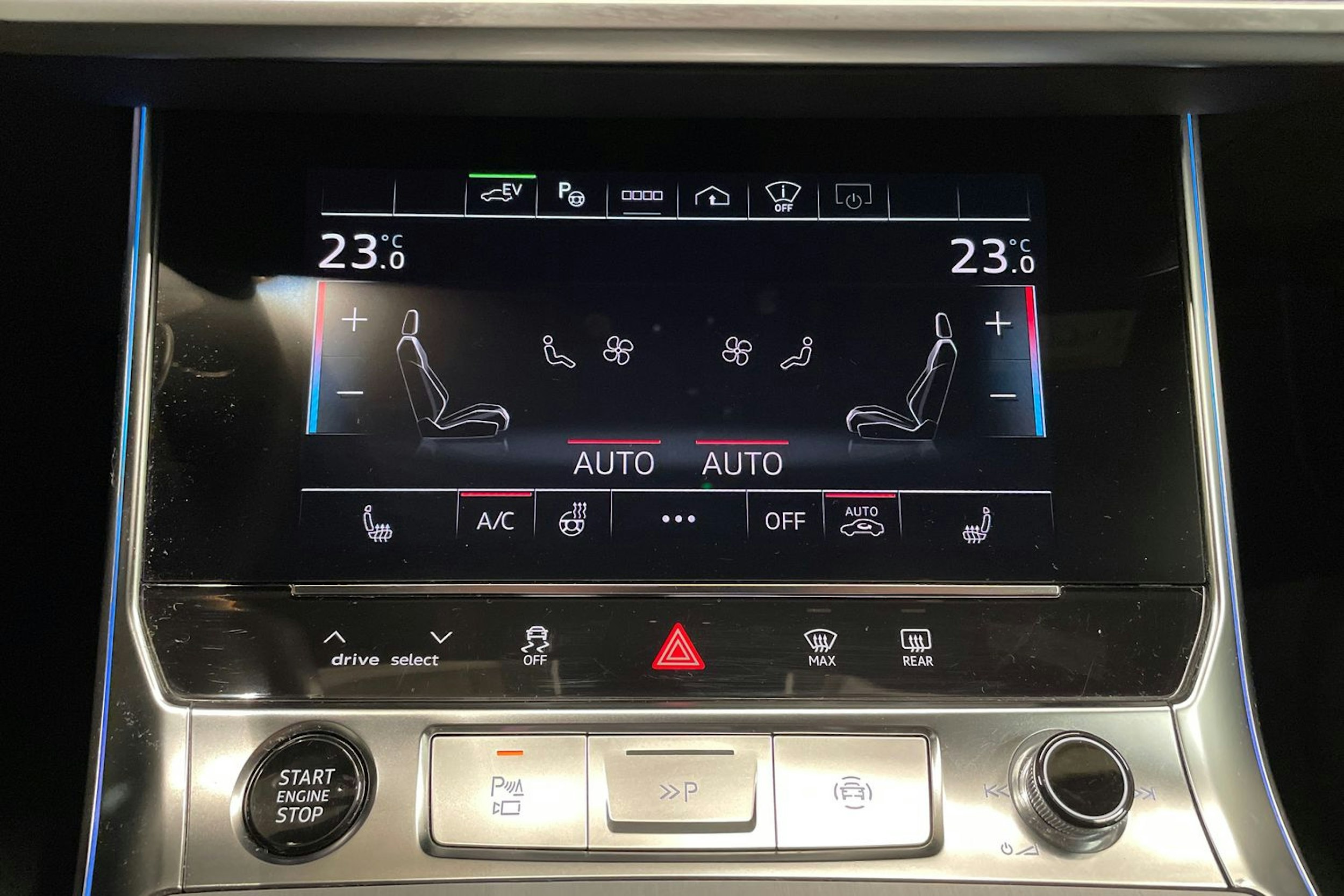 Harmaa Audi A6 2024 kuva 25.