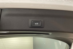 valkoinen Audi A6 2024 kuva 19.