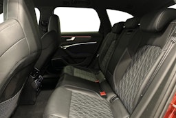 punainen Audi A6 2024 kuva 8.