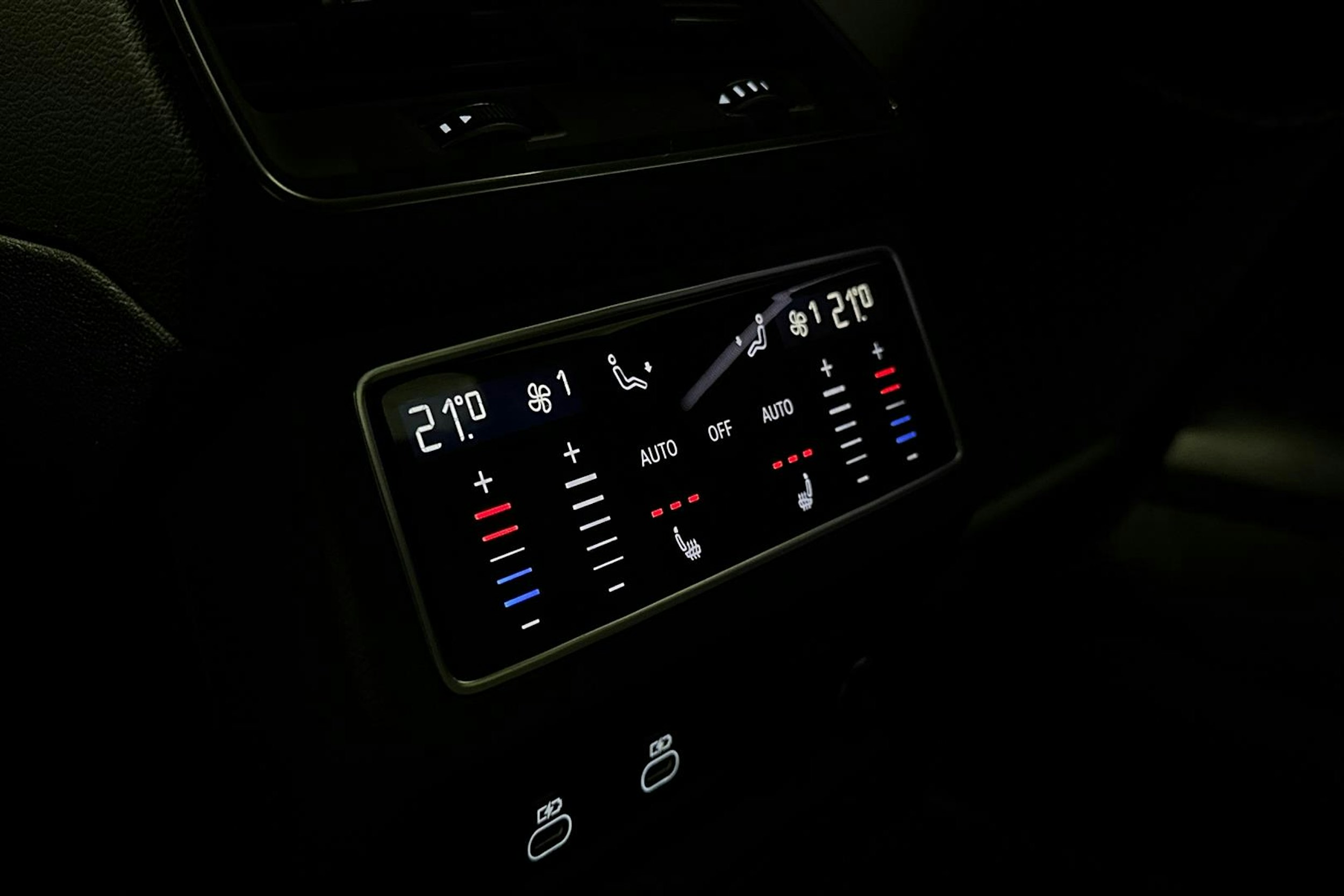 punainen Audi A6 2024 kuva 14.