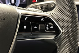 punainen Audi A6 2024 kuva 21.