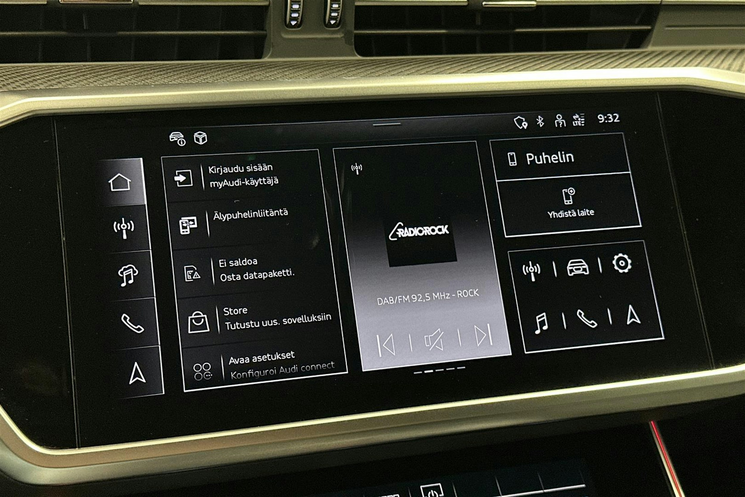 punainen Audi A6 2024 kuva 24.