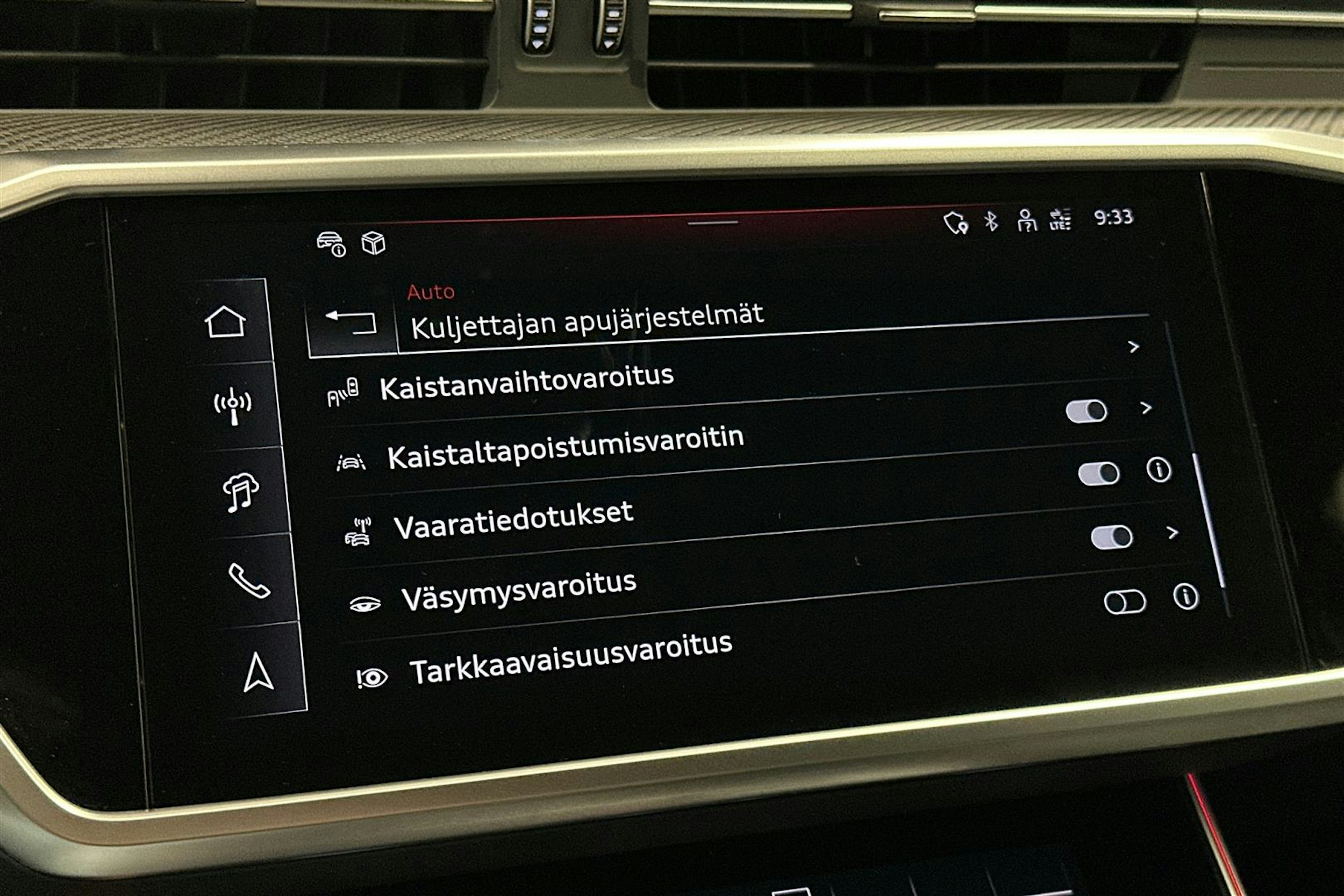 punainen Audi A6 2024 kuva 29.