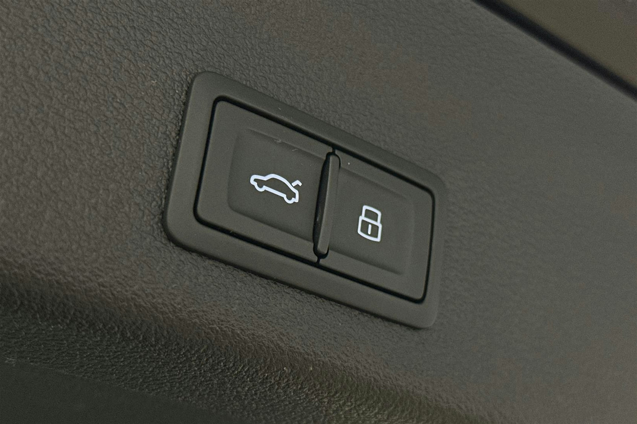 harmaa Audi A6 2024 kuva 12.