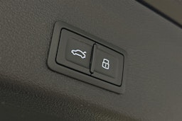 harmaa Audi A6 2024 kuva 12.