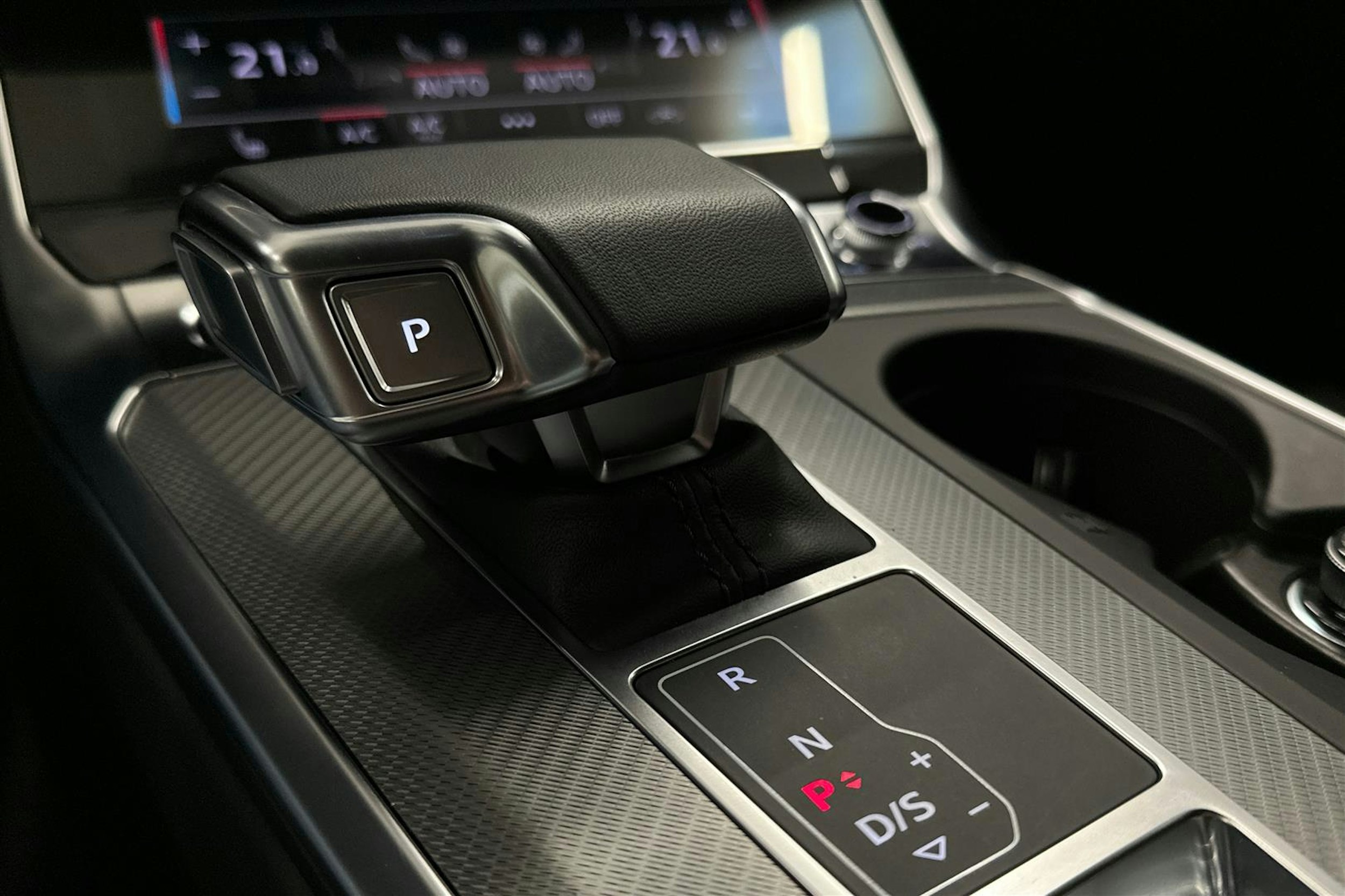 harmaa Audi A6 2024 kuva 29.