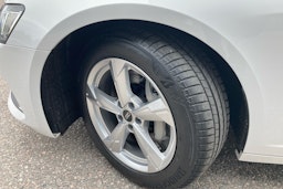 valkoinen Audi A6 2024 kuva 10.