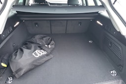 valkoinen Audi A6 2024 kuva 12.