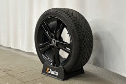 punainen Audi A6 2024 kuva 12.