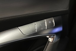punainen Audi A6 2024 kuva 18.