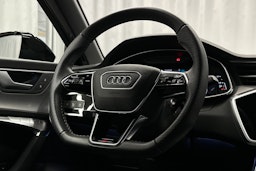 punainen Audi A6 2024 kuva 19.