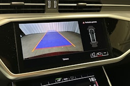 punainen Audi A6 2024 kuva 30.