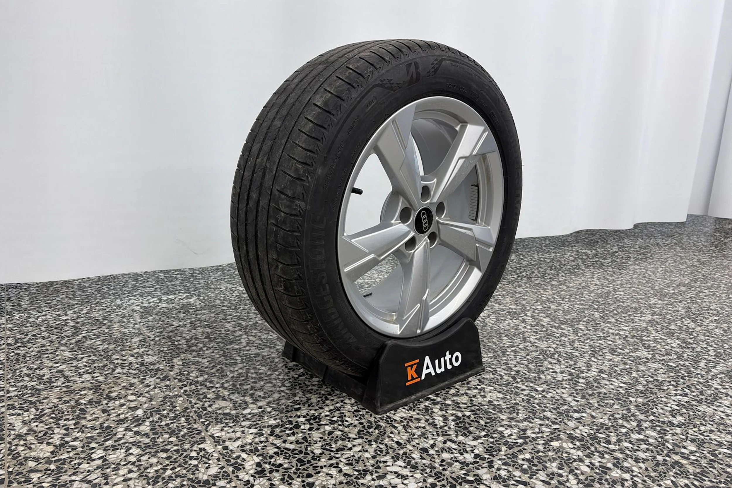 met. sininen Audi A6 2024 kuva 10.