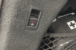 met. sininen Audi A6 2024 kuva 13.