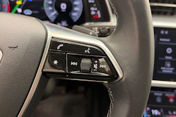 met. sininen Audi A6 2024 kuva 18.