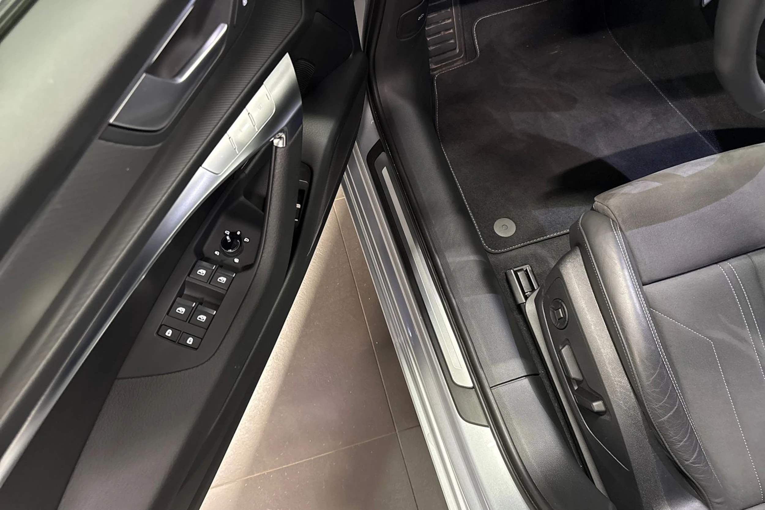 met. harmaa Audi A6 2024 kuva 14.