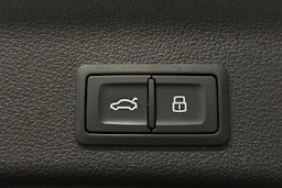 sininen Audi A6 2025 kuva 12.