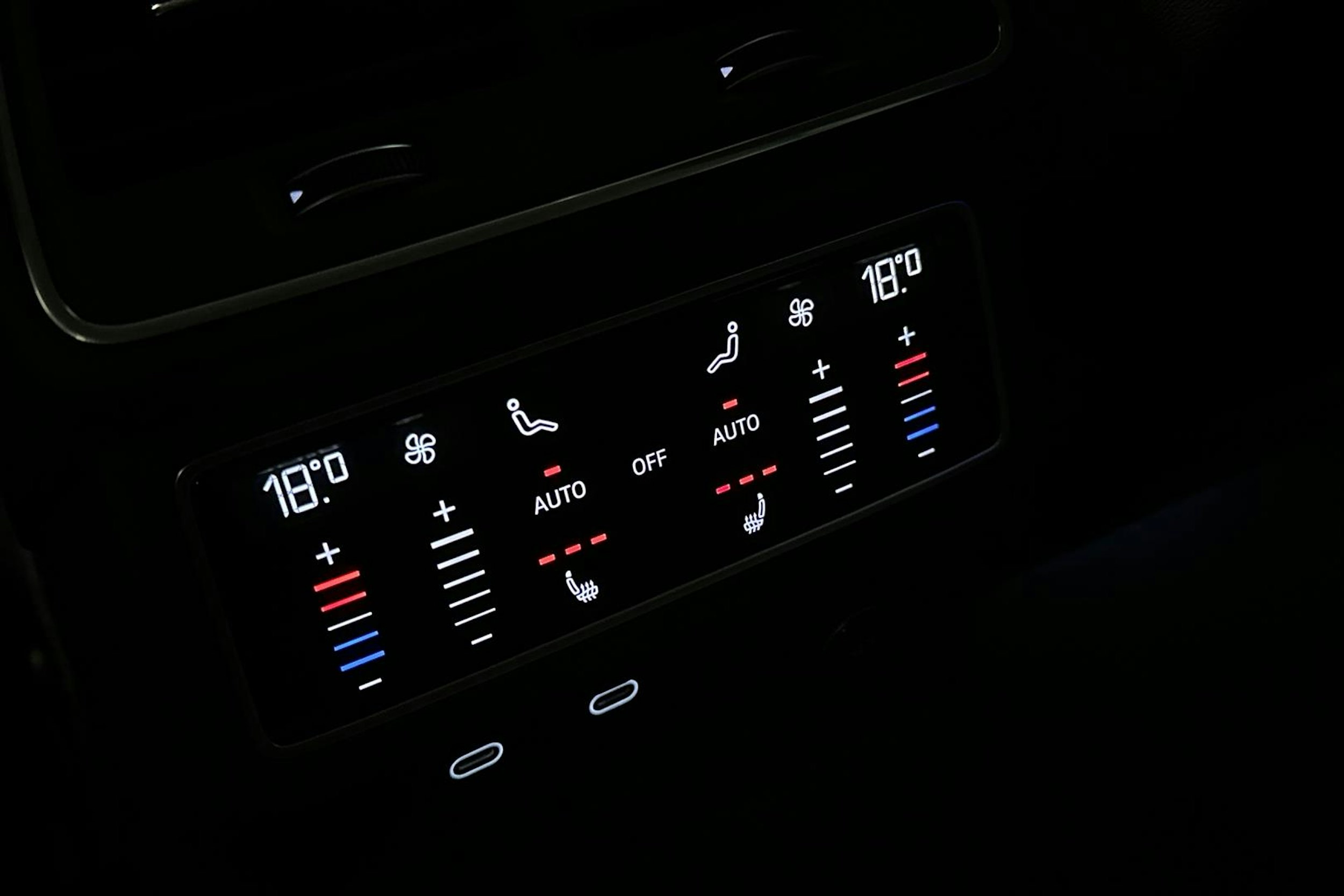 sininen Audi A6 2025 kuva 14.