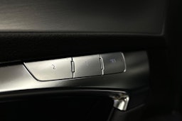 sininen Audi A6 2025 kuva 17.