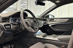 musta Audi A6 2025 kuva 3.